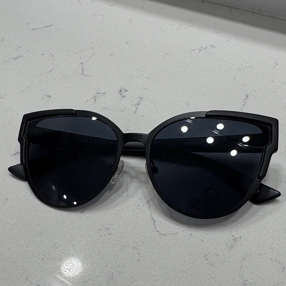 Quay Australia Black Sunglasses